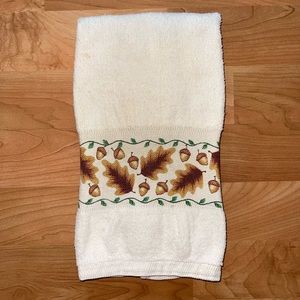 Kohl’s Fall Acorn Leaf Dish Towel